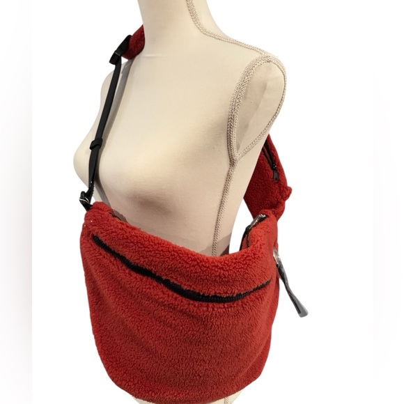 Free People/Cozy Red/Orange Sherpa Crossbody Sling Bag - Picture 4 of 10